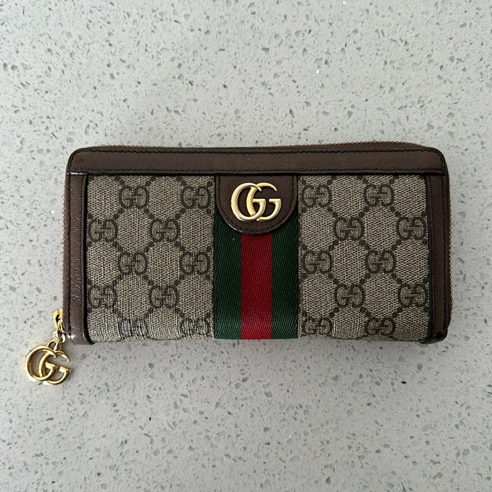 Gucci wallet